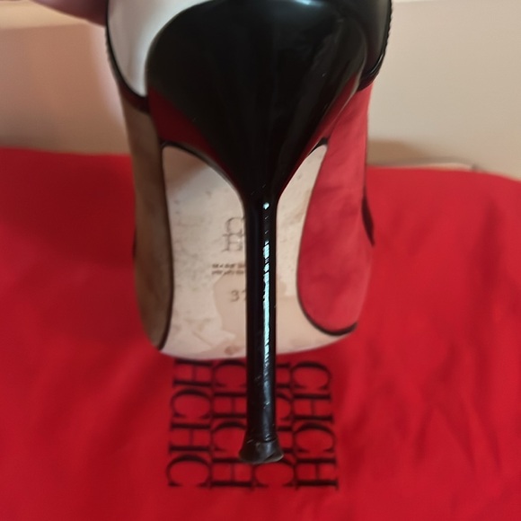 Caroline Herrera - Picture 4 of 4